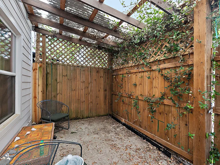 1082 S Shadow Dr — Photo 14