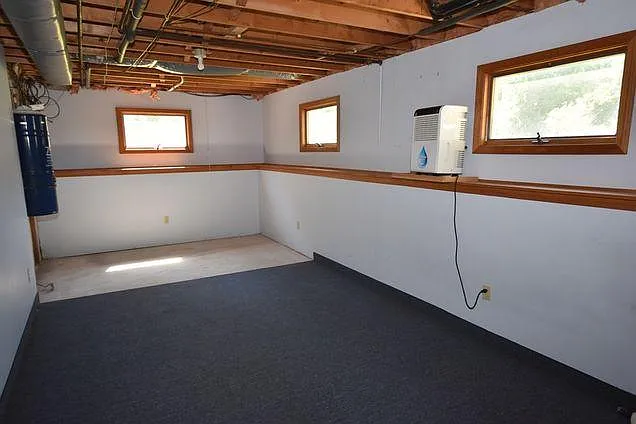 105 N Valley Rd — Photo 24