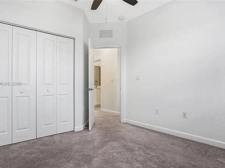 2676 SE 12th St #2676 — Photo 37