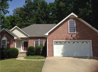 133 Strassle Dr, White House, TN 37188
