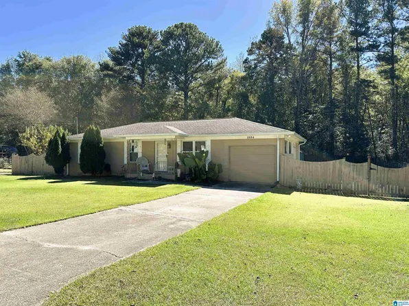 1804 Frankfort Ln, Fultondale, AL 35068