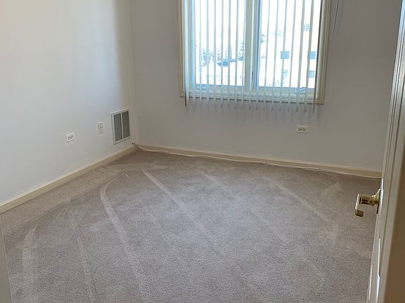 5th image of 6463 N Northwest Hwy APT 301