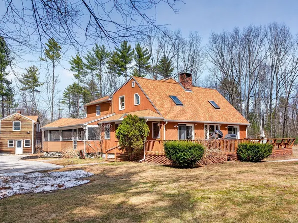 521 Mayall Road, New Gloucester, ME 04260