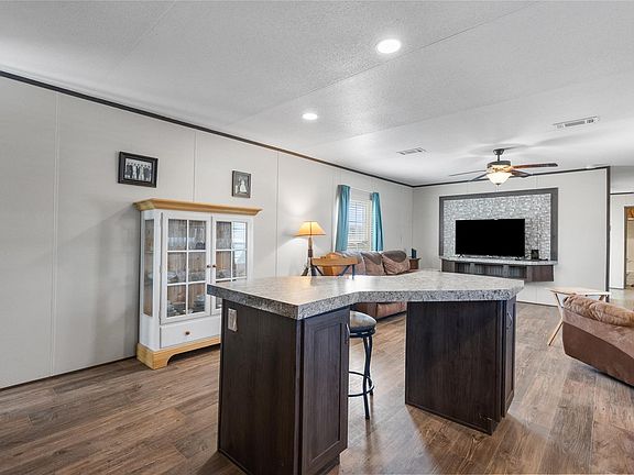 5th image of 310 Pino Avenue