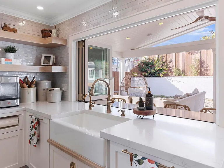 4852 Mount Almagosa Dr — Photo 13