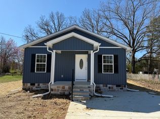 530 Noblitt Ln, Tullahoma, TN 37388