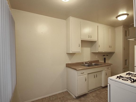 5th image of 56 N Eloise Ave #1
