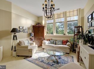 315 Arch St APT 401, Philadelphia, PA 19106