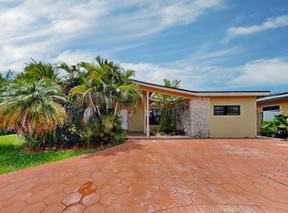 6624 Coconut Dr, Hollywood, FL 33023