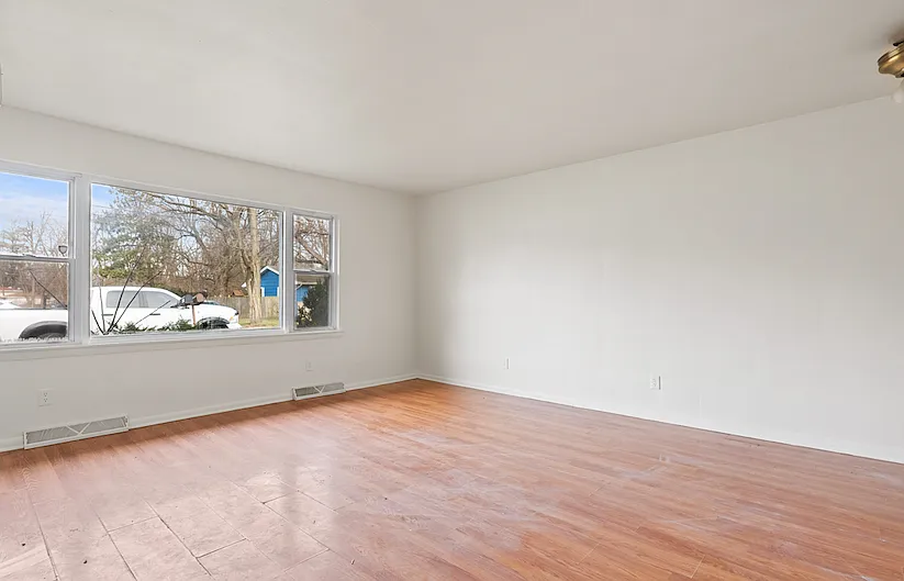 Building Photo - 5277 Mulberry Ave