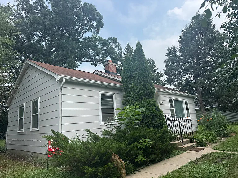 N Gages Lake Dr — Photo 1