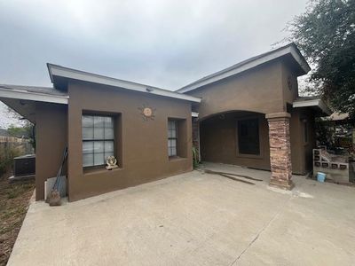 137 Pamplona Loop, Laredo, TX, 78046