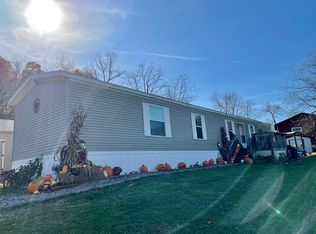 334-A Sharon Rd, Hookstown, PA 15050