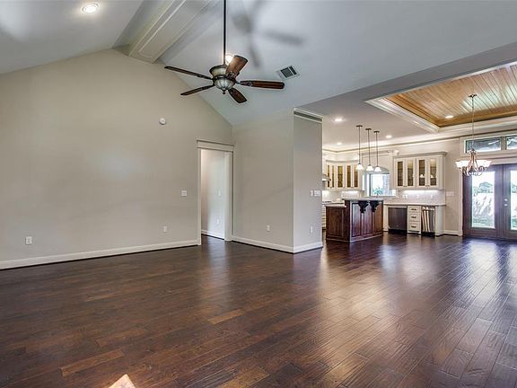 4th image of 2910 Fortuna Dr
