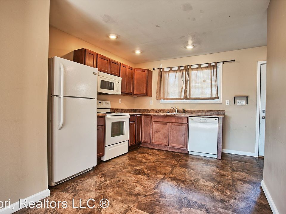 1st image of 1514 Schiller Ave APT 2