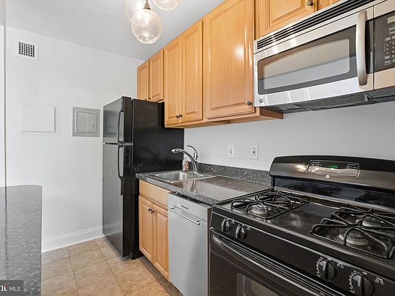 4th image of 1260 21st St NW APT 314