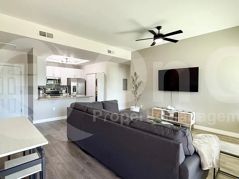 9160 N 67th Ave #226 — Photo 9