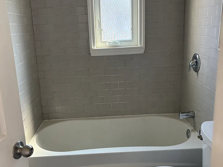 416 Old Home Rd — Photo 5