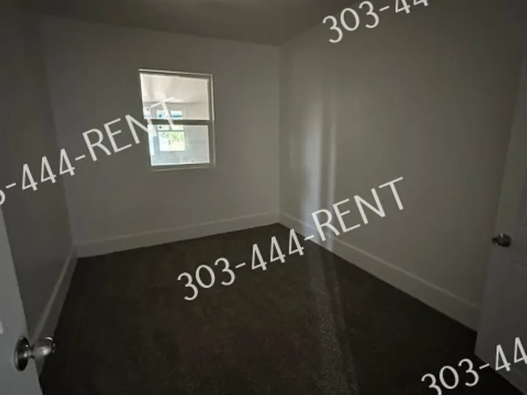 1401 Ingalls St — Photo 5