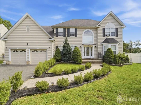 506 Jarrard St, Piscataway, NJ 08854