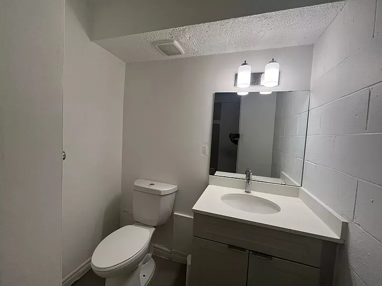 294 Chandler Dr #109 — Photo 15