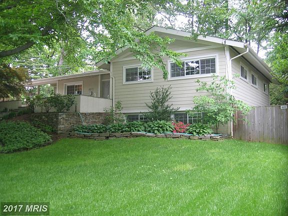 2nd image of 8201 Woodhaven Blvd