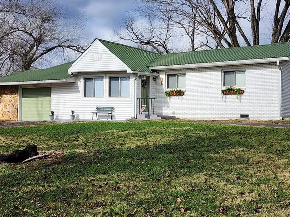 204 Lake St, Livingston, TN 38570