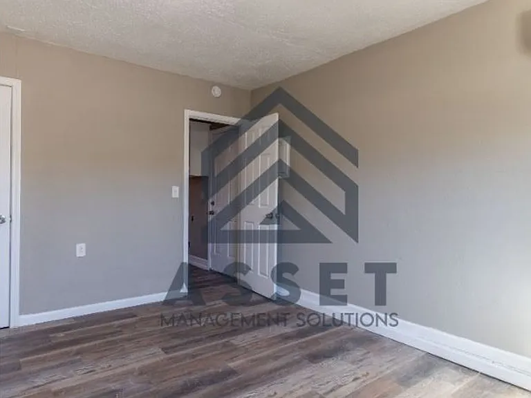 4613 Cinderella Dr — Photo 28