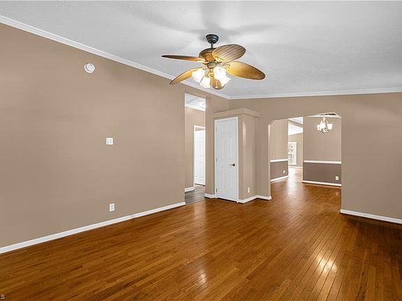 4th image of 2631 Price Grange Rd