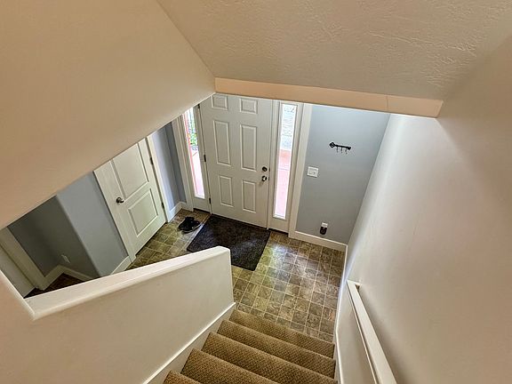 3rd image of 162 W Lady Bank Way