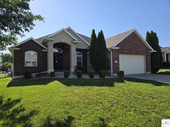 3465 Callaway Dr, Sedalia, MO 65301