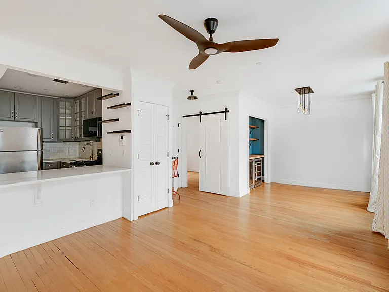 118 W 112th St #4A — Photo 4