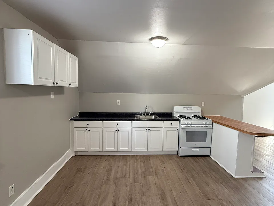 254 Winthrop Ave #3