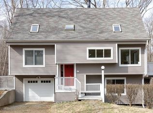 101 New England Rd, Guilford, CT 06437