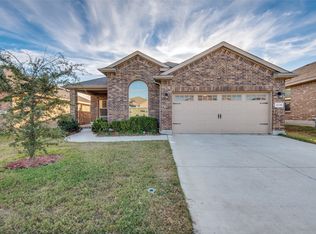 2519 Sunburst Dr, Red Oak, TX 75154