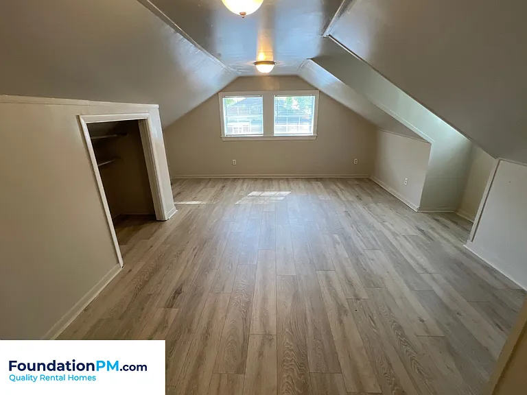 1847 Driftwood Ave — Photo 14