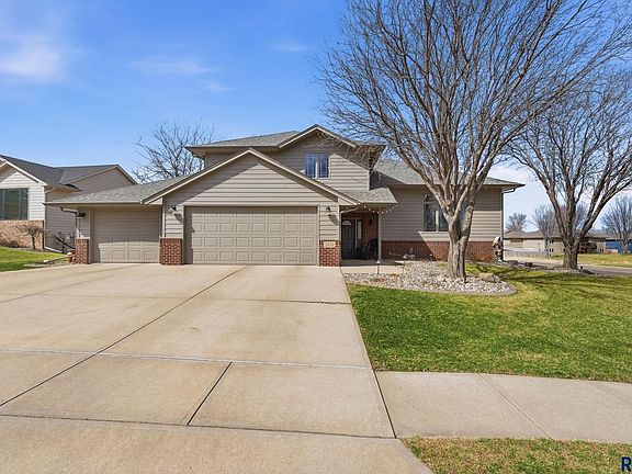 2nd image of 2601 S Rutgers Ave