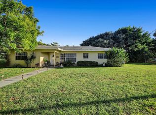 12807 Lake Dr, Boynton Beach, FL 33435
