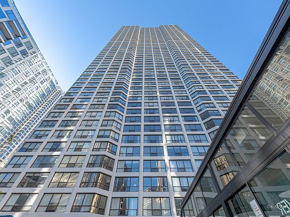 3rd image of 405 N Wabash Ave Unit 610