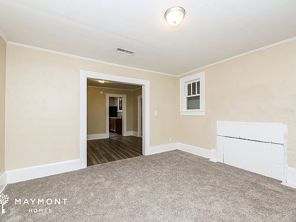 3rd image of 3451 Glen St