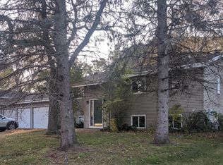 2282 26th Ave NW, New Brighton, MN 55112