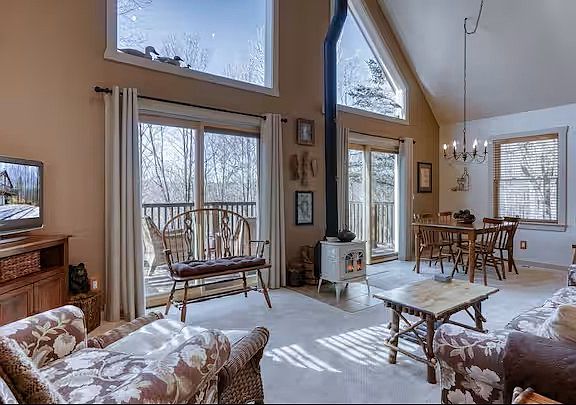 5th image of 6284 Dublin Hills Rd