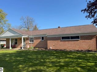1521 E Broadway St, Mount Pleasant, MI 48858