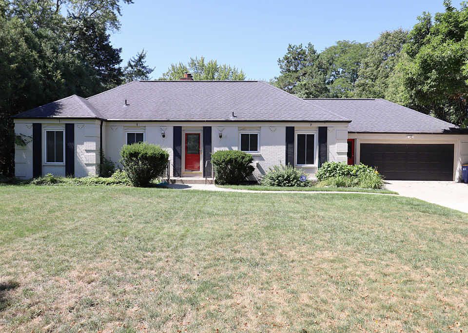 1st image of 4059 Weymouth Dr SE