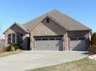 6470 S Valley Brook Ct, Springfield, MO 65810