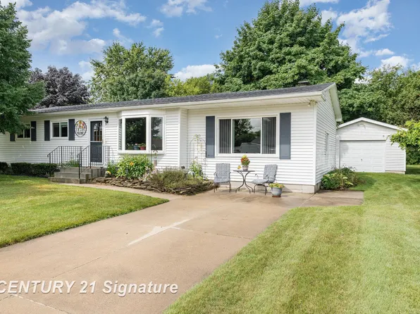 4648 Meadow Ct, Auburn, MI 48611