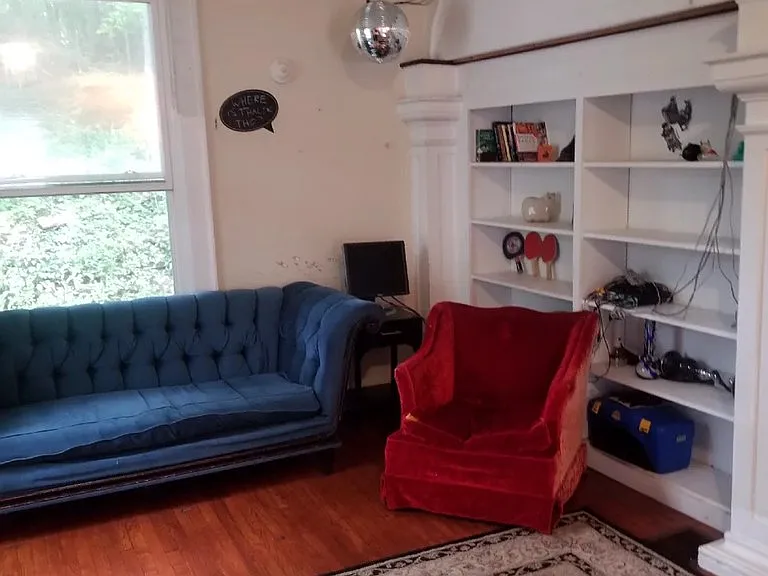 815 Lancaster Ave — Photo 1