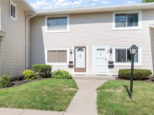 952 Eastbrooke Ln, Rochester, NY 14618