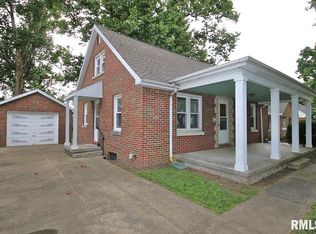 1006 Eldridge St, Washington, IL 61571