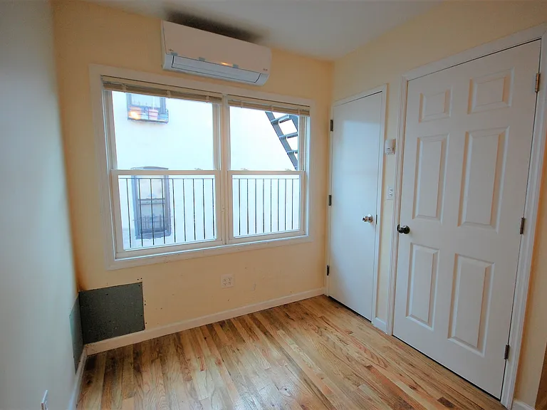 610 E 187th St #3 — Photo 9